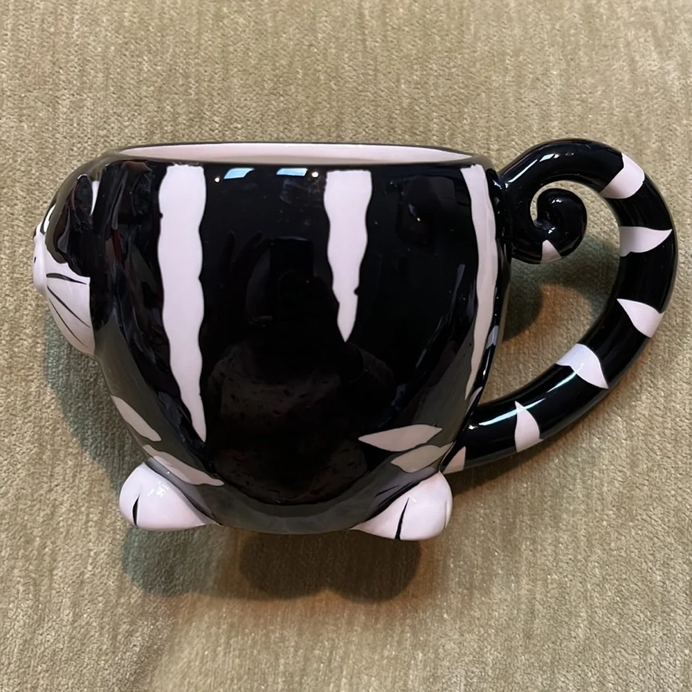 Pier 1 Imports Chubby Cat Mug Handpainted Dolomite Dishwasher Safe Microwaveable